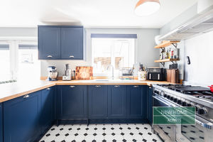 Photo 9- click for photo gallery